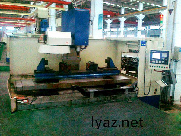 前軸十孔(kong)加工專用立式加工